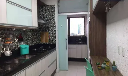 Apartamento com 3 dormitórios com armários - AP 200218P