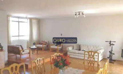Apartamento com 3 dormitórios, 1 por andar - AP 200335NV