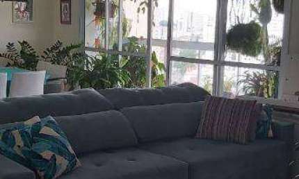 Apartamento com 3 quartos para alugar na Rua Olímpio Portugal, Mooca, São Paulo