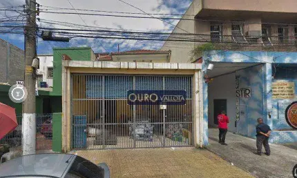 Sobrado com 3 Quartos e 3 banheiros à Venda, 250 m² por R$ 1.380.000