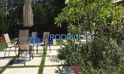 Casa à Venda em Itacimirim, Condomínio de luxo Quintas das Lagoas, Porteira fechada com móveis finos