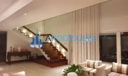 VENDO Casa de luxo em condomínio Alphaville I, Salvador-BA: 4 quartos, 4 suítes, 3 salas, 6 banheiros, 6 vagas de garagem, 650m². Venda ou locação!