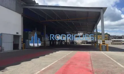 Excelente Galpão Comercial em Salvador-BA, Bairro Coutos: 12 Salas, 10 Banheiros, 1.787m² de Área - Venda ou Locação!