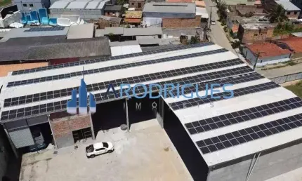 Galpão Industrial em Condomínio de Alto Padrão em Camaçari-BA: 10 salas, 5 banheiros, 15 vagas de garagem, 3.000,00 m² de área.