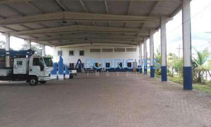 Galpão Industrial de Alto Padrão em Jardim Limoeiro, Camaçari-BA: 2 Salas, 2 Banheiros, 40 Vagas de Garagem, 1.000m² de Área!