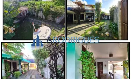 Casa com 4 quartos à venda no Pituaçu, Salvador  por R$ 950.000
