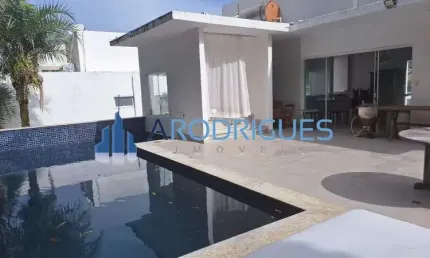 Casa de Alto Padrão em Alphaville I Salvador-BA: 5 quartos, 3 suítes, 3 salas, 6 vagas de garagem, 660m² de área. Venha Conferir!