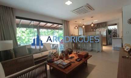 Casa à Venda de Alto Padrão em Alphaville I, Salvador-BA: 5 quartos, 5 suítes, 3 salas, 7 banheiros, 7 vagas, 740m². Aproveite!