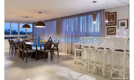 Mansão à Venda de Luxo: Casa em Condomínio de 5 suítes em Alphaville I, Salvador-BA com 655m² - Oportunidade Única!