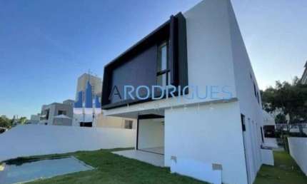 Casa à Venda em Alphaville I Litoral Norte, nova, luxuosa, oportunidade
