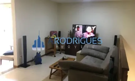 Vilage Solaris Imbassaí, 4/4, sendo uma suíte, porteira fechada, ótima localização!