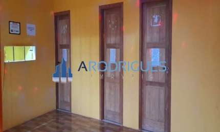 OPORTUNIDADE DE LINDA CASA SEMI MOBILIADA Á VENDA EM BARRA DE POJUCA - CAMAÇARI/BA.