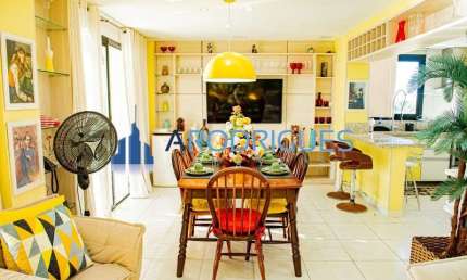 Apartamento à venda de 2/4, situado no condomínio Iberostate, dentro do luxuoso complexo 5 estrelas Iberostar Hotels &amp; Resorts,  junto a praias!