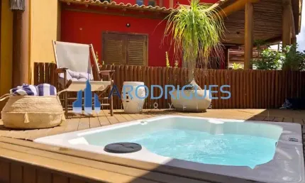 Oportunidade de Village em Itacimirim à venda, 4/4 sendo 2 suítes - Vista Mar e Porteira Fechada