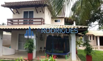 Casa à Venda em Guarajuba, com 7 suítes, oportunidade