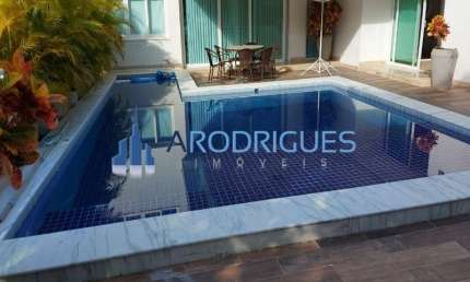 Casa de Alto Padrão à Venda em Alphaville I, Salvador-BA: 5 quartos, 5 suítes, 3 salas, 1 banheiro, 8 vagas, 545m2. Luxo e requinte!