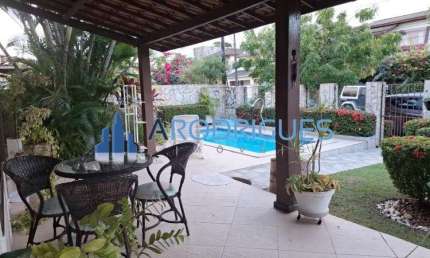 Casa à Venda em Piatã, Condomínio do Parque Residencial Village Piatã, Perto da praia