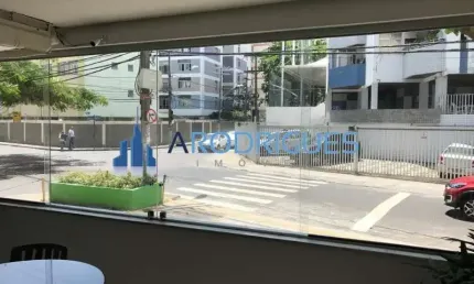 Terreno à Venda na Pituba 700 metros, esquina, gabarito liberado para prédio, bem localizado