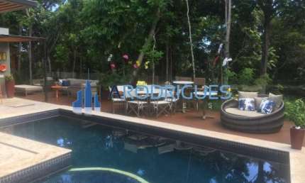 Casa Superluxo à Venda em Alphaville I Salvador-BA: 12 quartos, 6 suítes, Home Theater, Piscina.