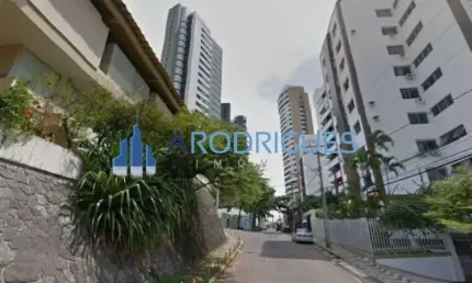 Terreno comercial à venda no Jardim Apipema, Salvador  por R$ 8.000.000