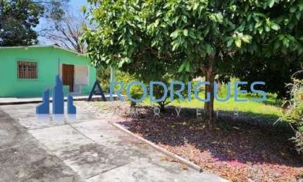 Venda de Sítio em Camaçari-BA, Bairro Areias (Abrantes) - 2 quartos, 1 sala, 2 banheiros, 5 vagas de garagem, 4.000m² de área.