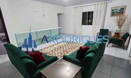 Casa em condomínio de luxo com 3 quartos e 2 suítes na Barra do Jacuípe-BA: 600m², 2 salas e 4 vagas de garagem!