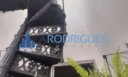 Imperdível Apartamento à Venda em Salvador-BA, na Vila Laura, com 3 quartos, 3 banheiros, 2 vagas de garagem e 306,00 m² de área.
