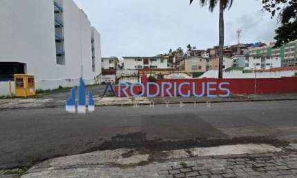 Terreno à venda em Salvador-BA, Ondina: 1.392m² de oportunidade única!