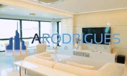 Cobertura de luxo com 3 quartos em Alphaville I - Salvador-BA!