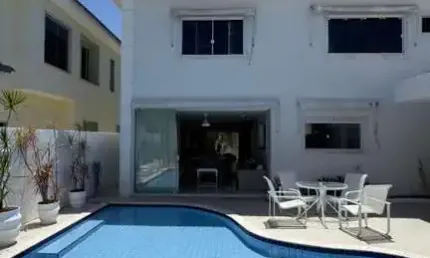 Casa em Condomínio para Venda em Lauro de Freitas, Buraquinho, 5 dormitórios, 5 suítes, 7 banheiros, 4 vagas