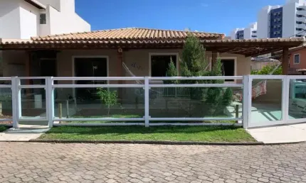 Casa em Condomínio para Venda em Lauro de Freitas, Buraquinho, 3 dormitórios, 2 suítes, 4 banheiros, 2 vagas