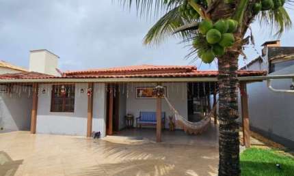 Casa em Condomínio para Venda em Lauro de Freitas, Centro, 3 dormitórios, 1 suíte, 2 banheiros, 2 vagas