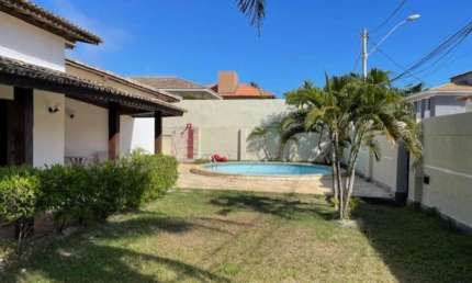 Casa para Venda em Lauro de Freitas, Vilas Do Atlântico, 4 dormitórios, 2 banheiros, 2 vagas