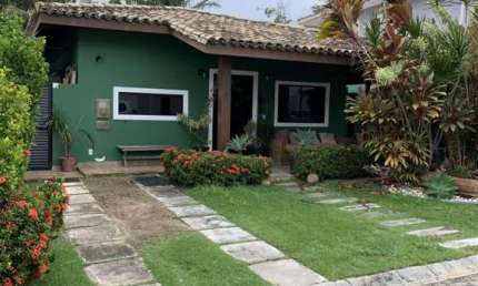 Casa em Condomínio para Locação em Lauro de Freitas, Buraquinho, 3 dormitórios, 1 suíte, 2 banheiros, 2 vagas