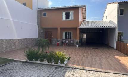 Casa em Condomínio para Locação em Lauro de Freitas, Buraquinho, 4 dormitórios, 2 suítes, 4 banheiros, 5 vagas