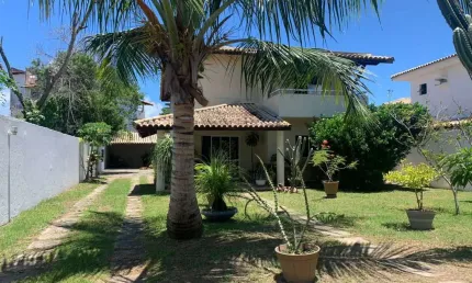 Casa para Venda em Lauro de Freitas, Vilas Do Atlântico, 4 dormitórios, 4 suítes, 5 banheiros, 4 vagas