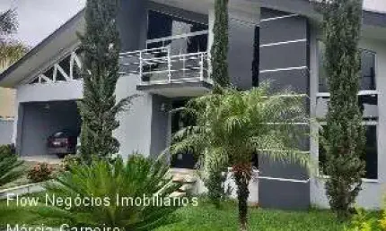 Casa nova assobradada Auto Padrão Condomínio Jardim dos Lagos em Indaiatuba