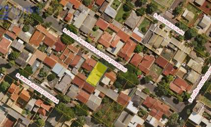 Terreno à venda em Maringá, Parque Tarumã, com 300 m²
