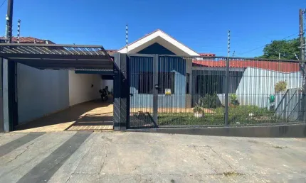 Casa à venda em Maringá, Parque das Laranjeiras, com 3 quartos, com 265 m²