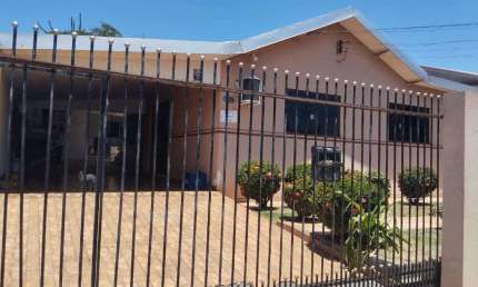 Casa à venda em Marialva, Centro, com 3 quartos, com 220 m²