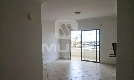 Apartamento com 2 quartos à venda em Saraiva, Uberlândia  por R$ 330.000