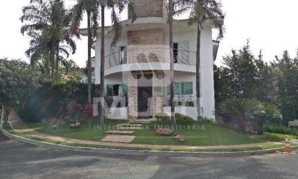 Casa em condomínio fechado com 4 quartos para alugar no Gávea Hill, Uberlândia  por R$ 16.000