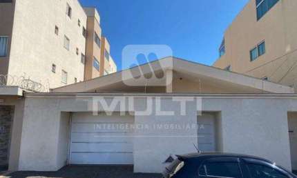 Casa comercial para alugar no Umuarama, Uberlândia  por R$ 7.000