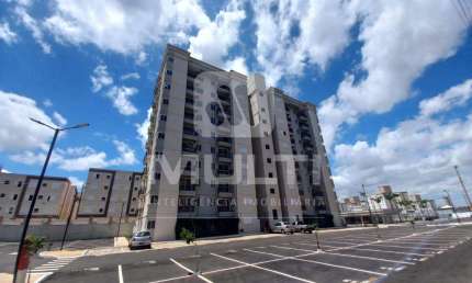 Apartamento com 3 quartos para alugar no Grand Ville, Uberlândia  por R$ 2.800
