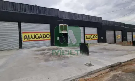 Barracão / Galpão / Depósito para alugar no Shopping Park, Uberlândia  por R$ 5.000