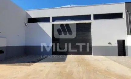 Barracão / Galpão / Depósito para alugar no Novo Mundo, Uberlândia  por R$ 12.000