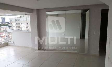 Cobertura com 2 quartos para alugar no Tabajaras, Uberlândia  por R$ 6.000