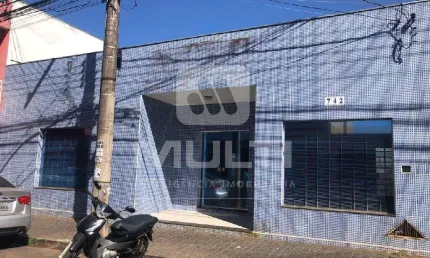 Casa comercial para alugar no Centro, Uberlândia 