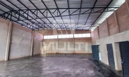 Barracão / Galpão / Depósito para alugar no Tibery, Uberlândia  por R$ 7.500