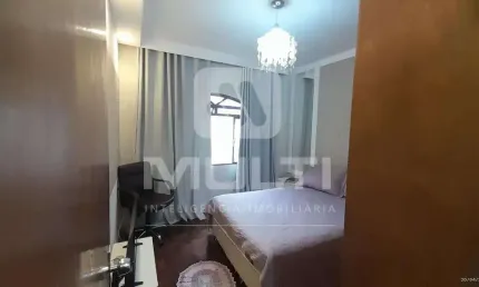 Casa comercial para alugar na Nossa Senhora Aparecida, Uberlândia  por R$ 5.500